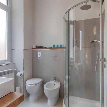 Mihaela - Charme Near The Station * Triest