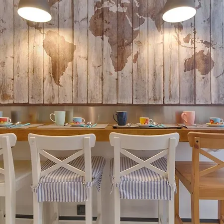 Apartment Mihaela - Charme Near The Station *